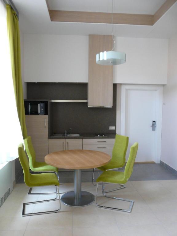 Soleil Apartman Szeged Chambre photo