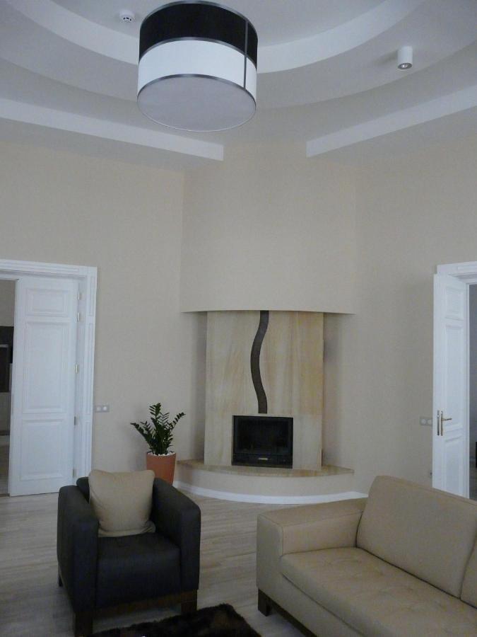 Soleil Apartman Szeged Extérieur photo